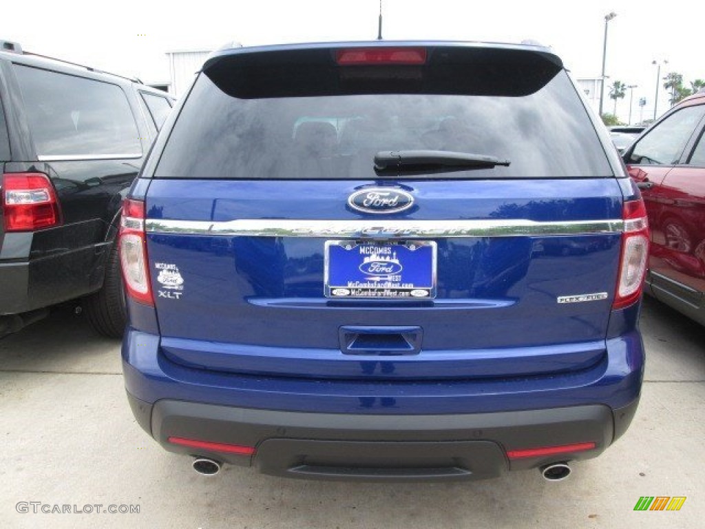 2015 Explorer XLT - Deep Impact Blue / Medium Light Stone photo #10