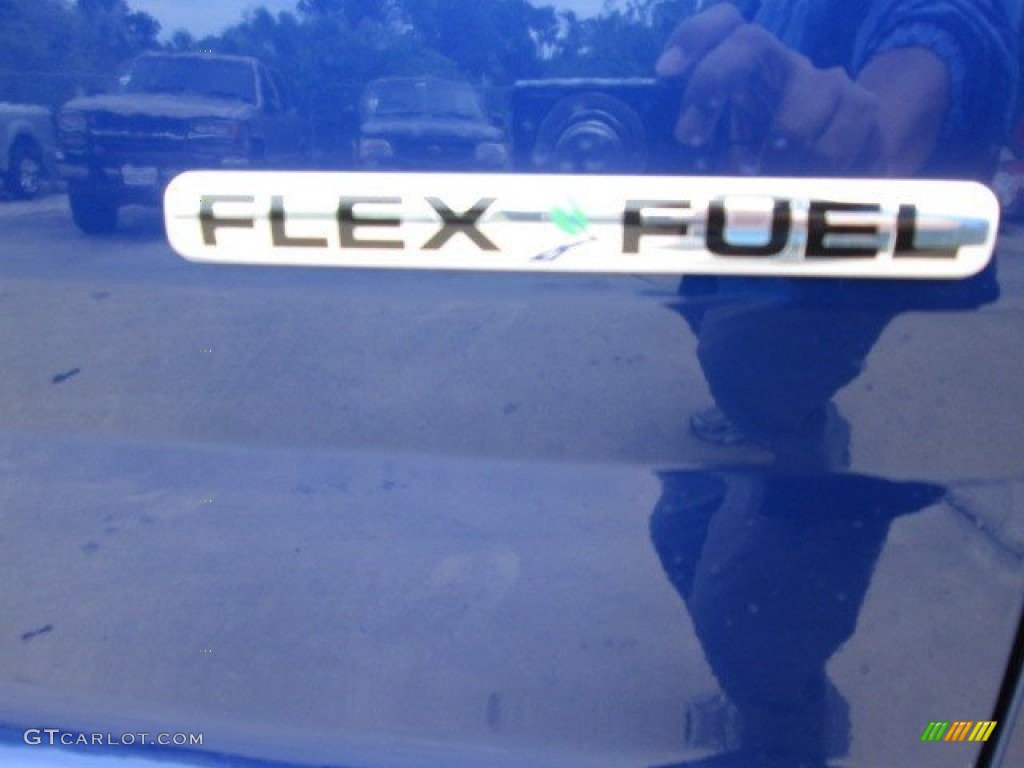 2015 Explorer XLT - Deep Impact Blue / Medium Light Stone photo #12