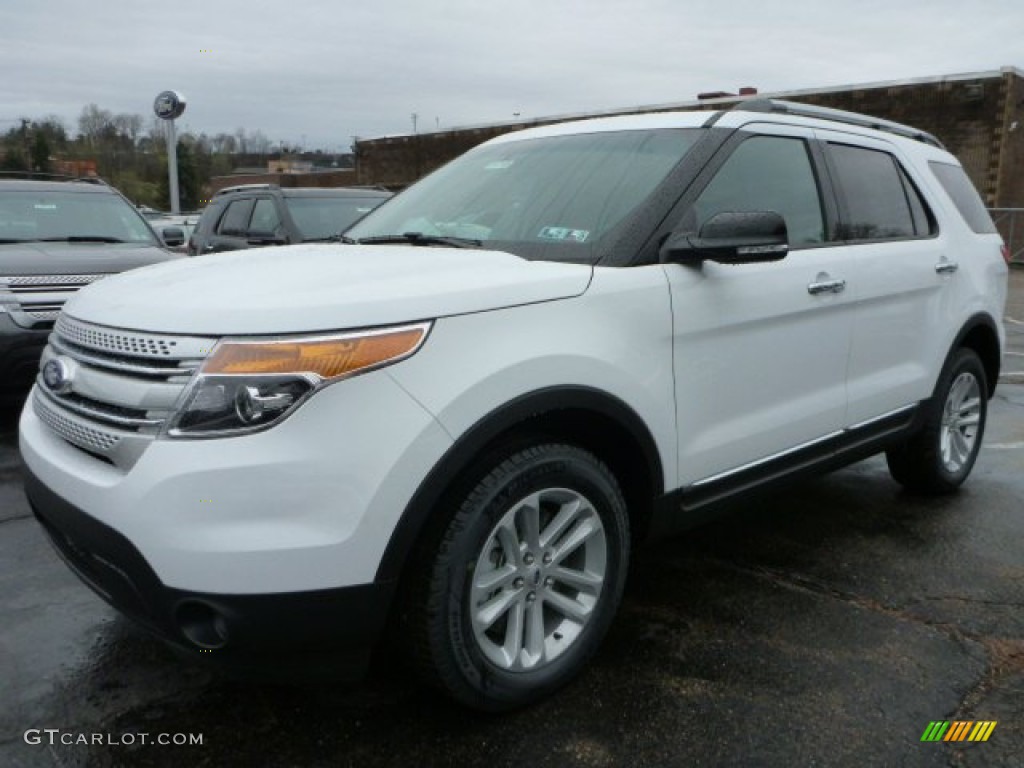 2015 Explorer XLT 4WD - Oxford White / Charcoal Black photo #5
