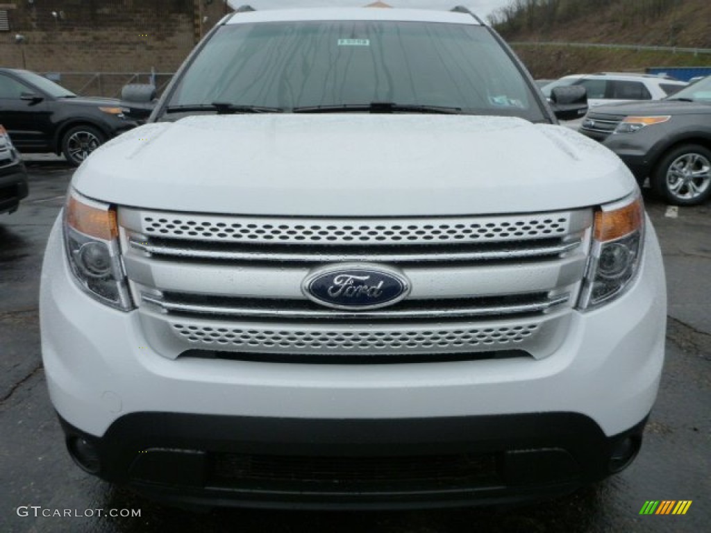 2015 Explorer XLT 4WD - Oxford White / Charcoal Black photo #6