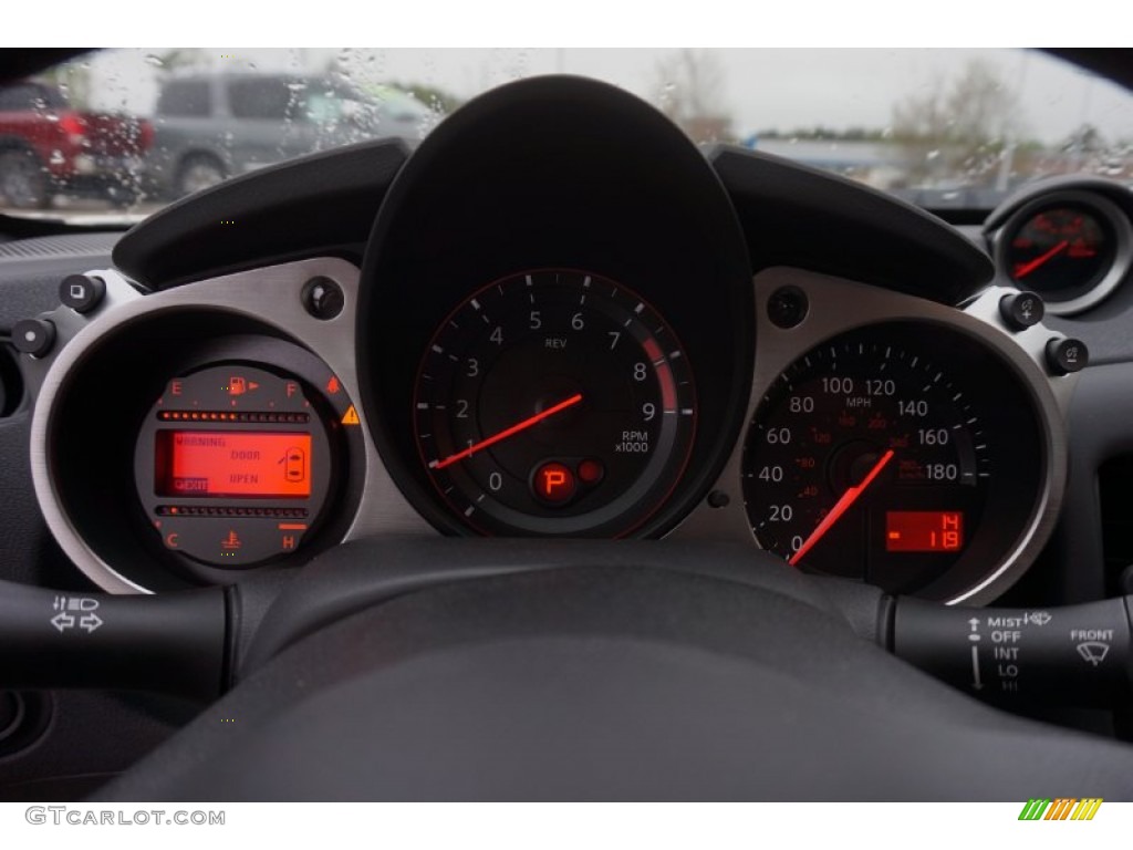 2015 Nissan 370Z Touring Coupe Gauges Photos