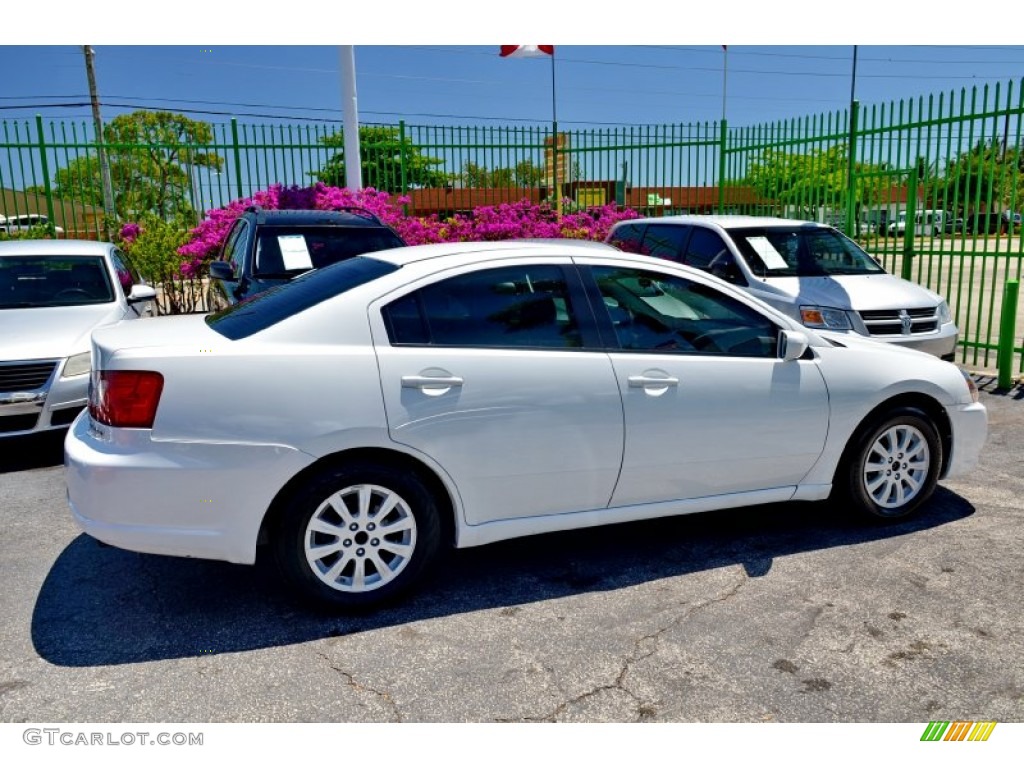 2011 Galant FE - White Pearl / Medium Gray photo #9