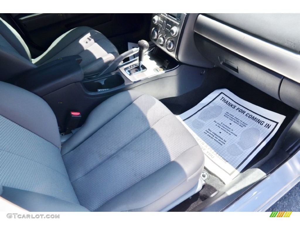 2011 Galant FE - White Pearl / Medium Gray photo #20