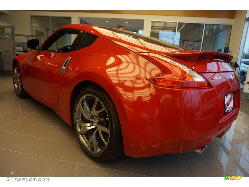 2015 370Z Sport Tech Coupe - Solid Red / Black photo #2