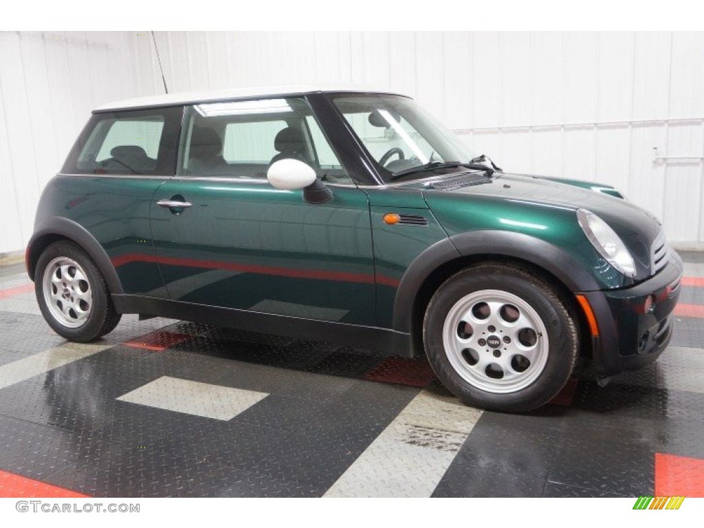 British Racing Green Metallic 2005 Mini Cooper Hardtop Exterior Photo #103170788
