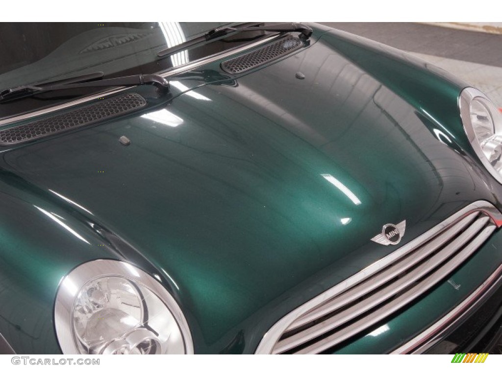 2005 Cooper Hardtop - British Racing Green Metallic / Space Grey/Panther Black photo #32