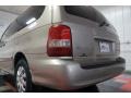 2005 Silky Beige Metallic Kia Sedona LX  photo #52