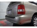 2005 Silky Beige Metallic Kia Sedona LX  photo #53