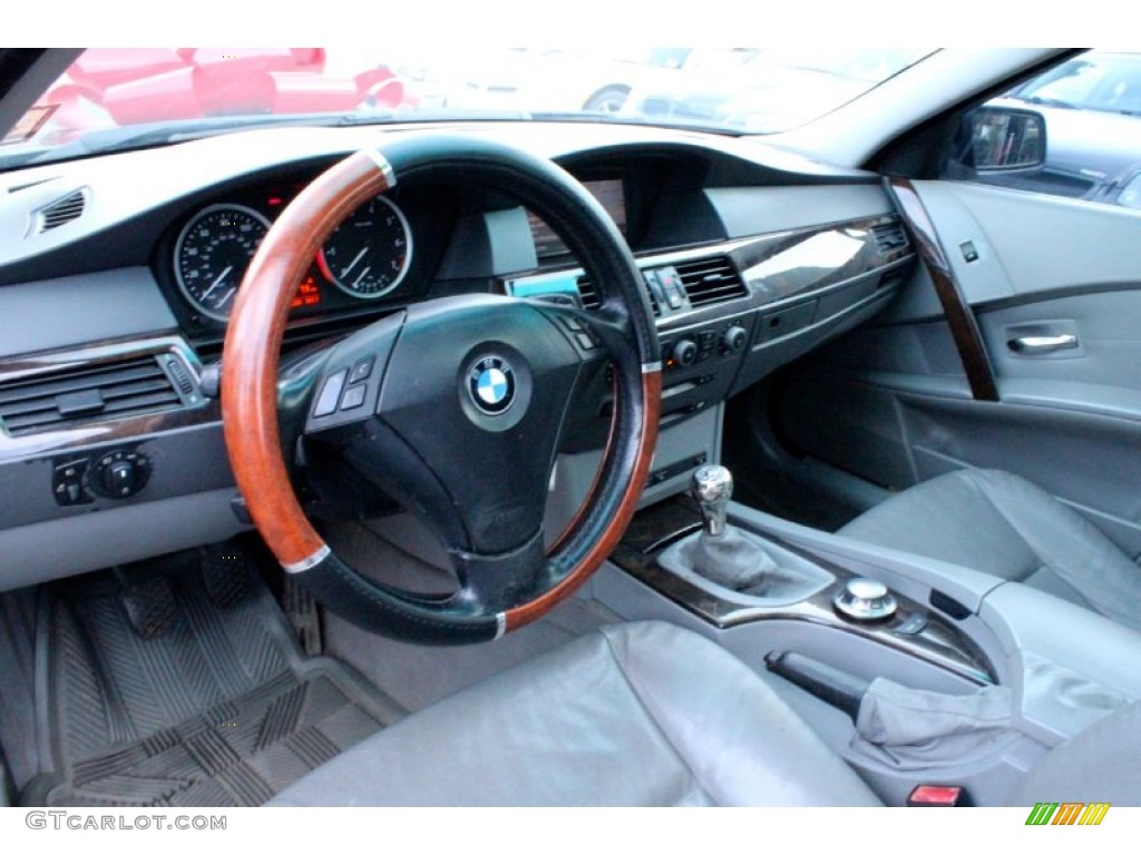 2004 5 Series 530i Sedan - Orient Blue Metallic / Black photo #14