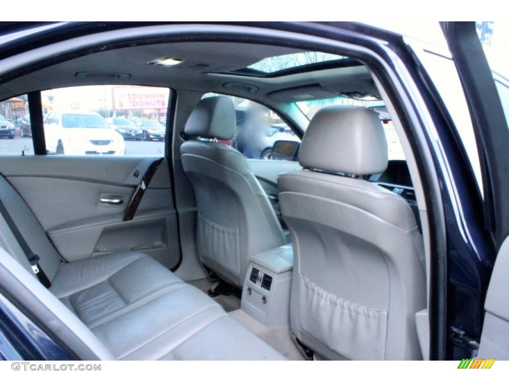 2004 5 Series 530i Sedan - Orient Blue Metallic / Black photo #28