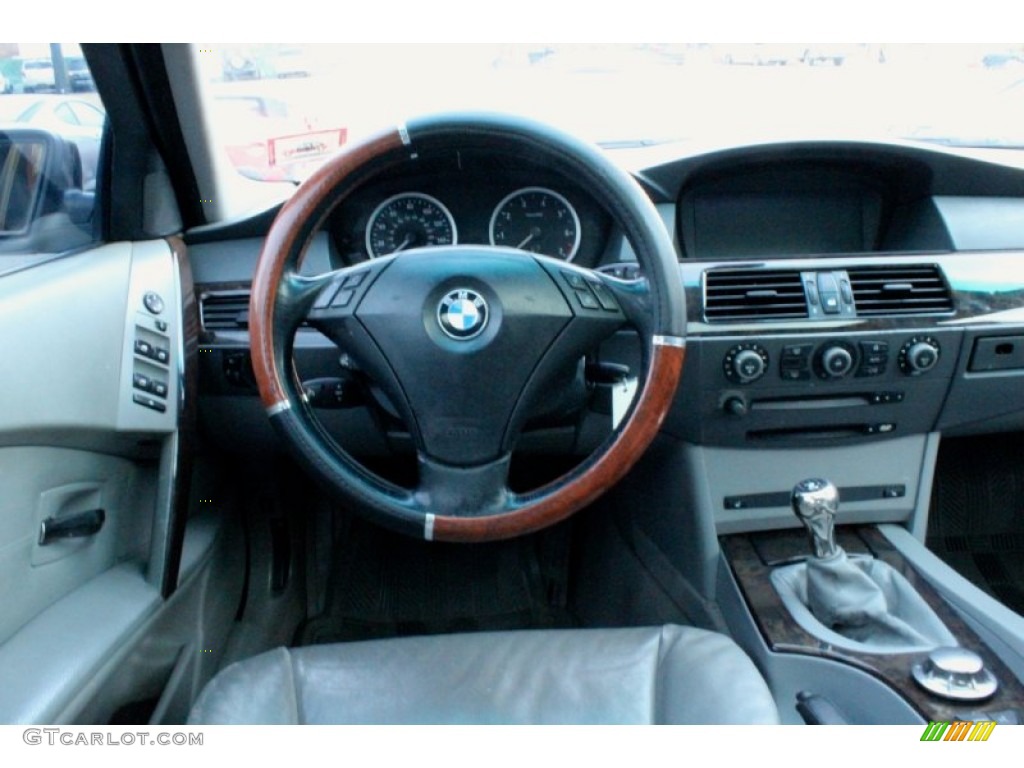 2004 5 Series 530i Sedan - Orient Blue Metallic / Black photo #31