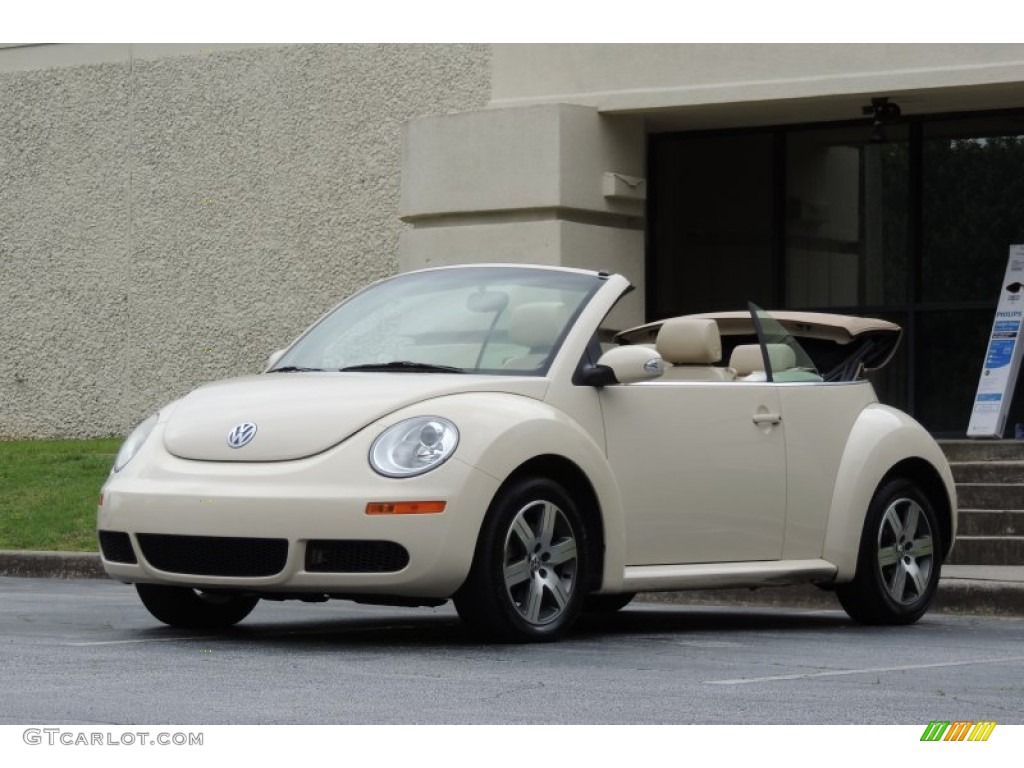 Harvest Moon Beige 2006 Volkswagen New Beetle 2.5 Convertible Exterior Photo #103189678