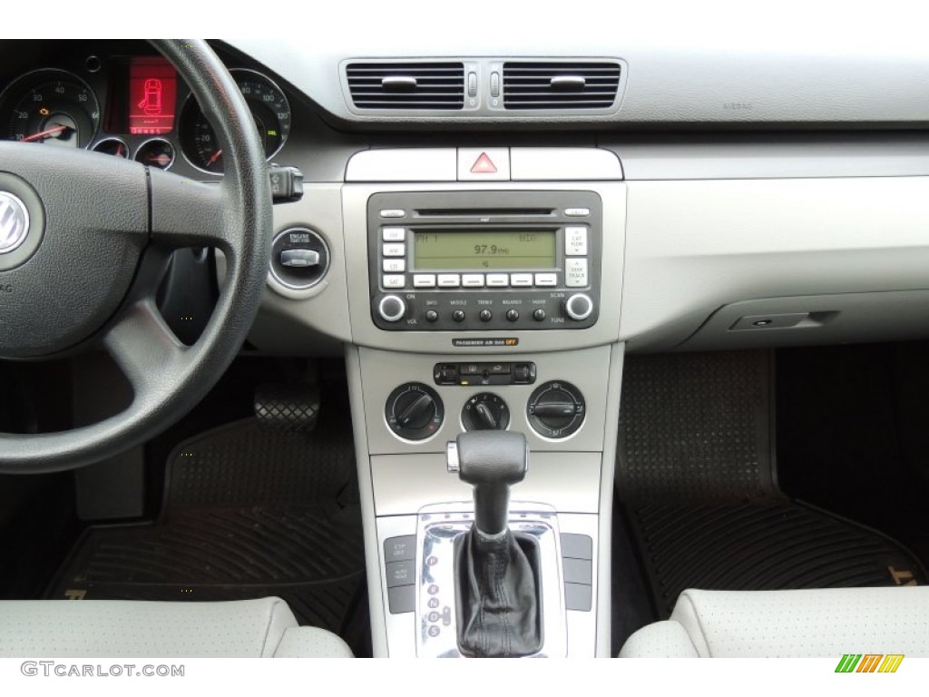 2007 Passat 2.0T Wagon - Blue Graphite Metallic / Latte Macchiato photo #15