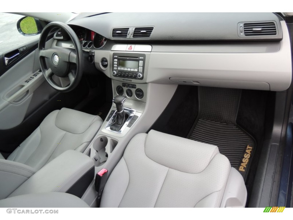 2007 Passat 2.0T Wagon - Blue Graphite Metallic / Latte Macchiato photo #18