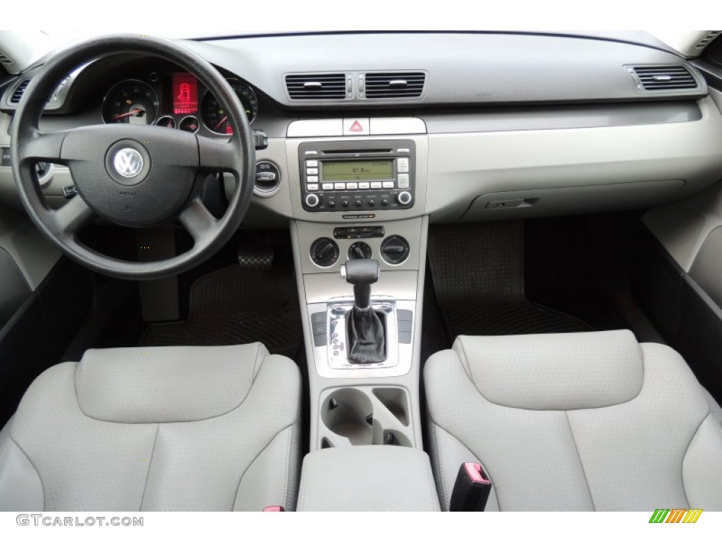 2007 Passat 2.0T Wagon - Blue Graphite Metallic / Latte Macchiato photo #26