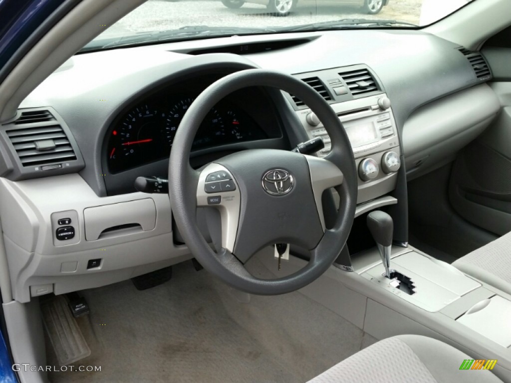 2011 Toyota Camry LE interior Photos