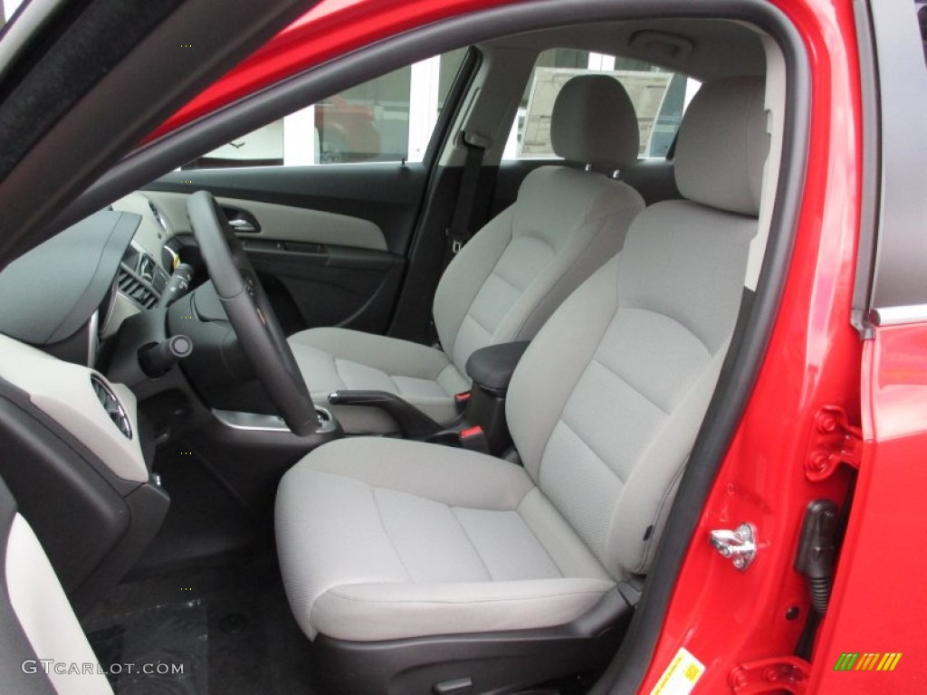 2015 Cruze LT - Red Hot / Jet Black/Medium Titanium photo #12