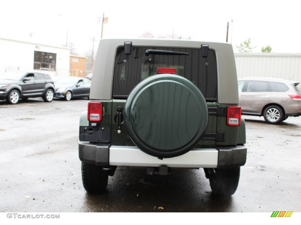 2010 Wrangler Unlimited Sahara 4x4 - Natural Green Pearl / Dark Khaki/Medium Khaki photo #5