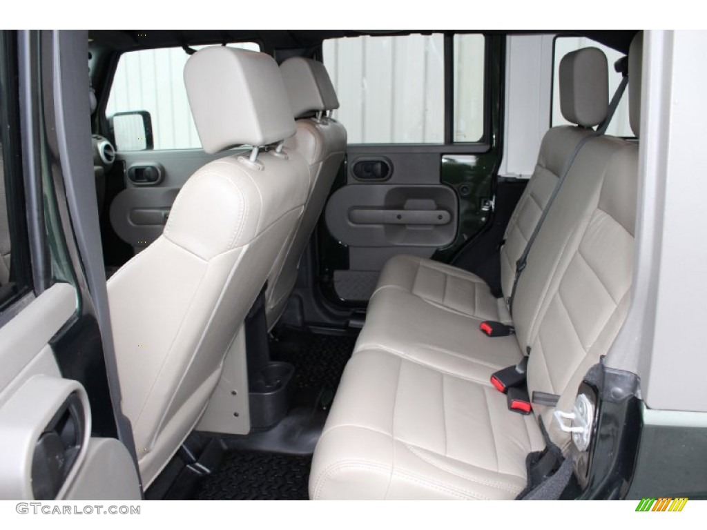 2010 Wrangler Unlimited Sahara 4x4 - Natural Green Pearl / Dark Khaki/Medium Khaki photo #10