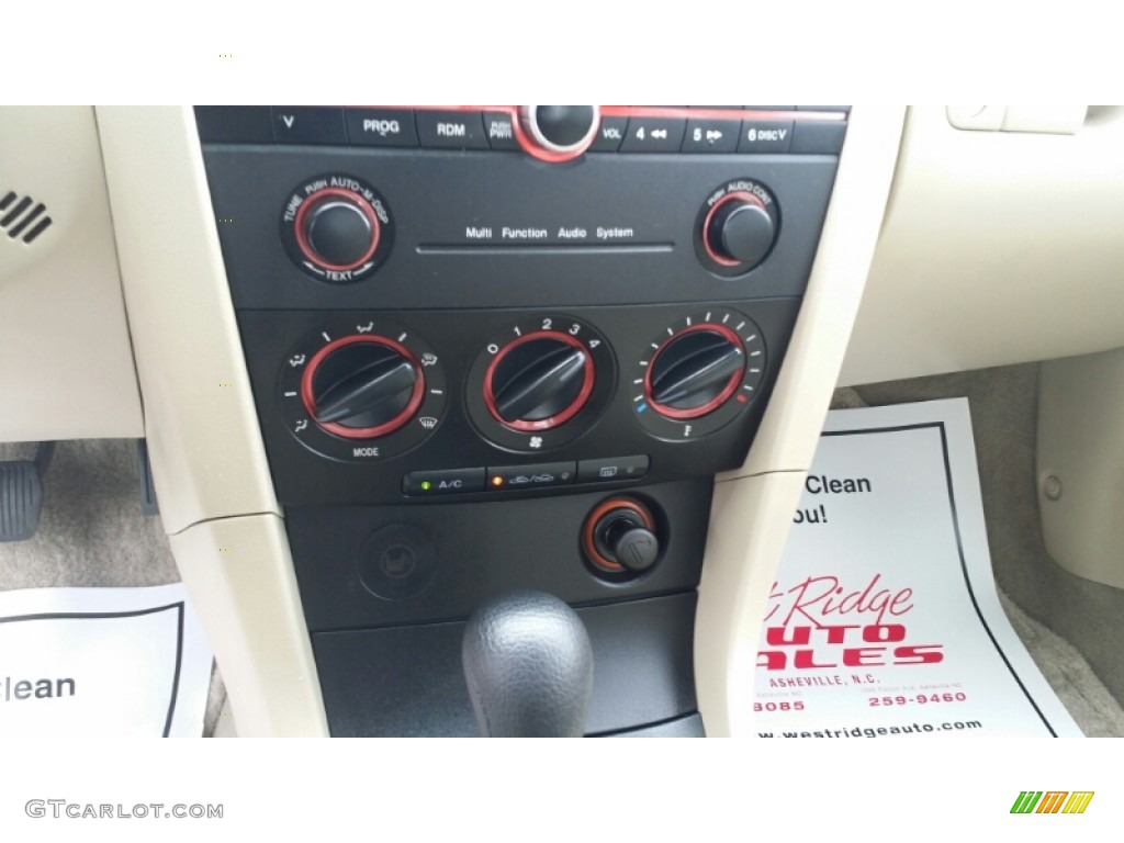 2004 MAZDA3 i Sedan - Strato Blue Mica / Beige photo #28