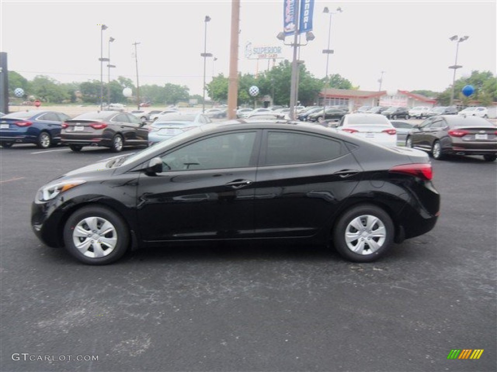 2016 Elantra SE - Phantom Black / Gray photo #5