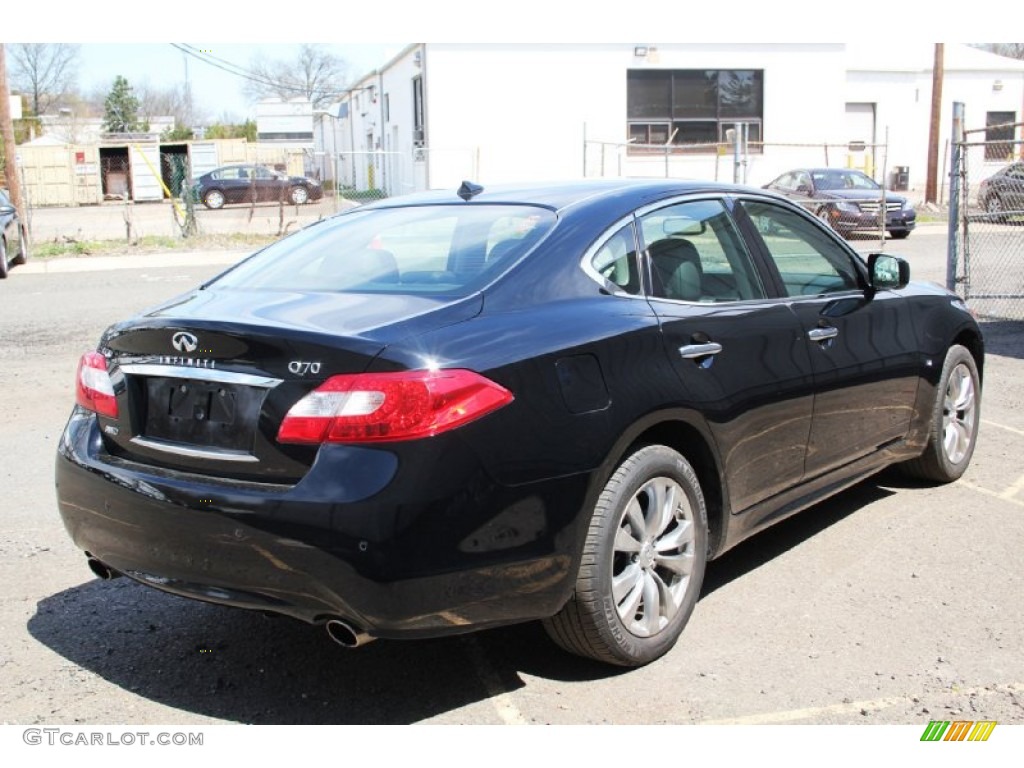 2014 Q70 3.7 AWD - Black Obsidian / Graphite photo #6