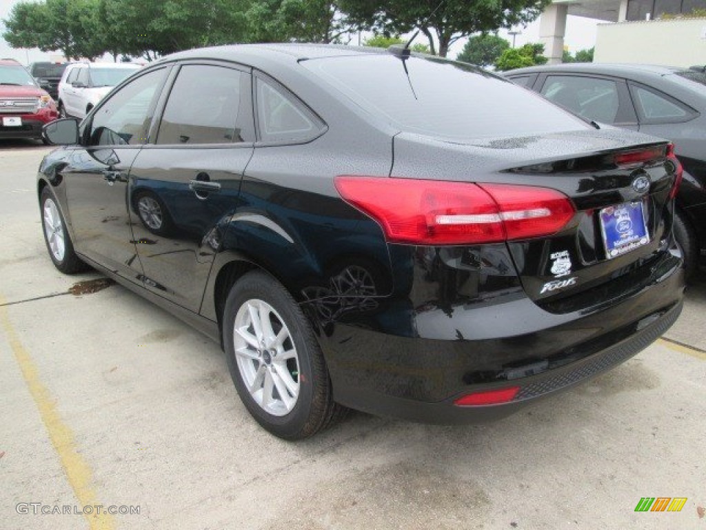 2015 Focus SE Sedan - Tuxedo Black Metallic / Charcoal Black photo #6