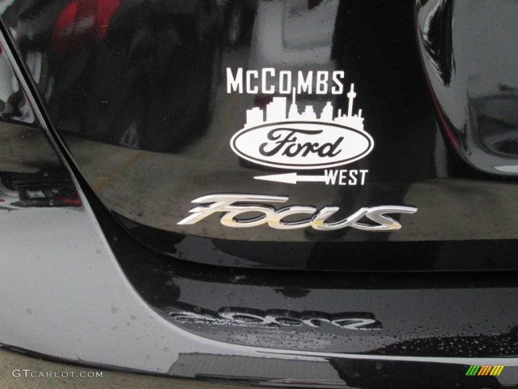 2015 Focus SE Sedan - Tuxedo Black Metallic / Charcoal Black photo #8