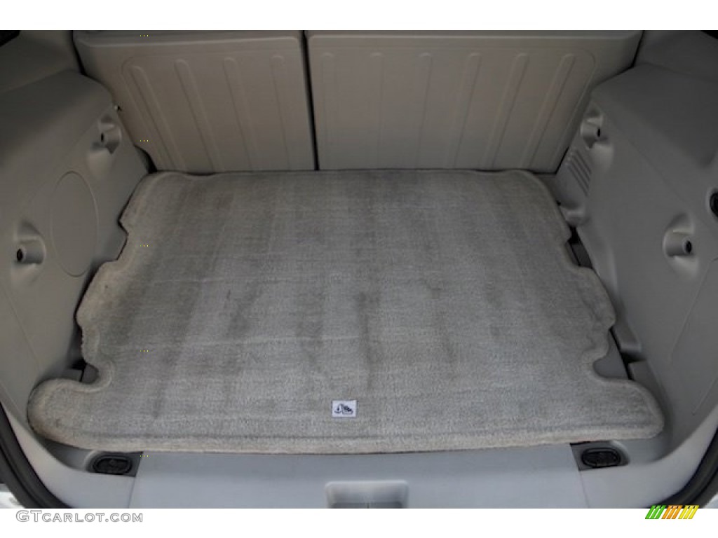 2011 HHR LT - Arctic Ice White / Gray photo #14