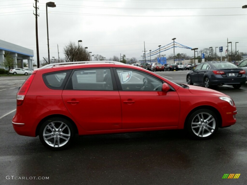 2011 Elantra Touring SE - Chilipepper Red / Black photo #5