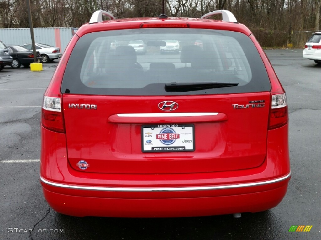 2011 Elantra Touring SE - Chilipepper Red / Black photo #8