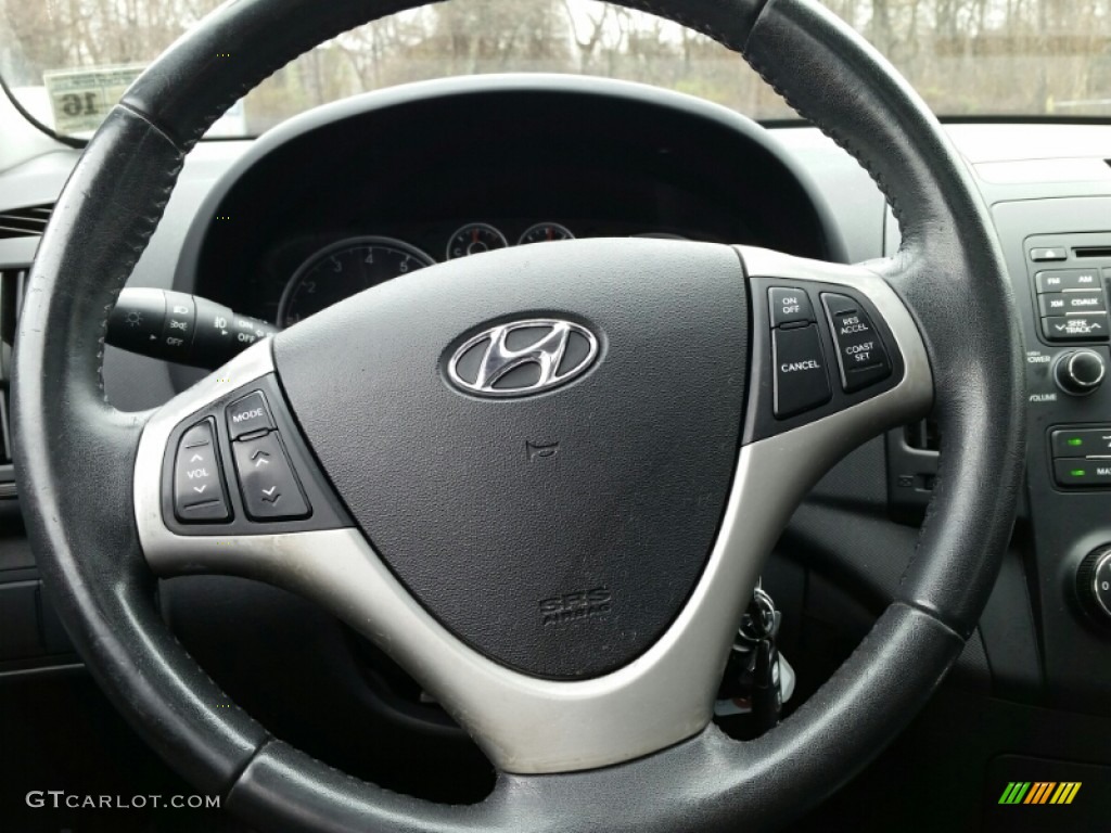 2011 Elantra Touring SE - Chilipepper Red / Black photo #16