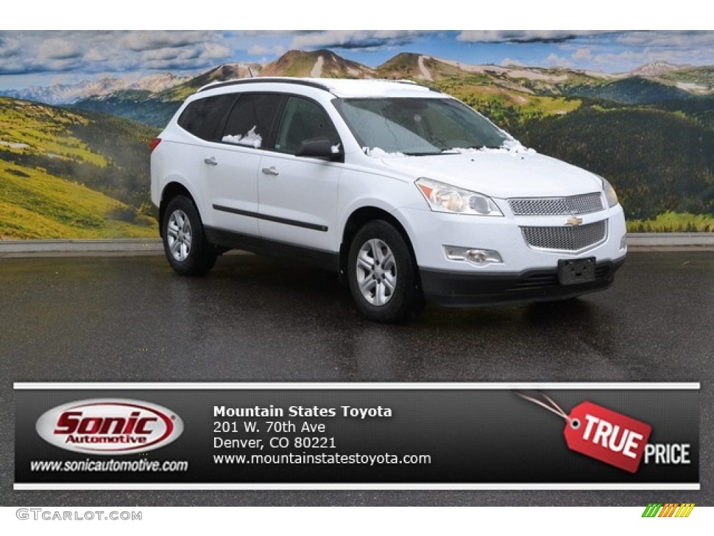 2009 Traverse LS AWD - Summit White / Dark Gray/Light Gray photo #1