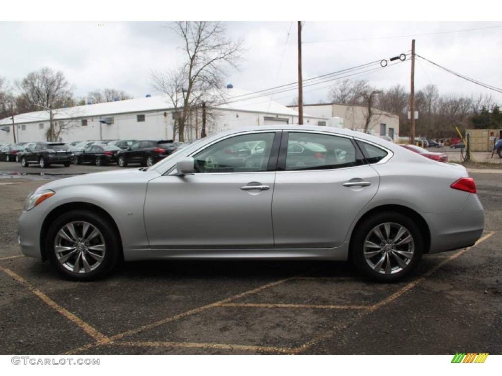 2014 Q70 3.7 AWD - Liquid Platinum / Graphite photo #2