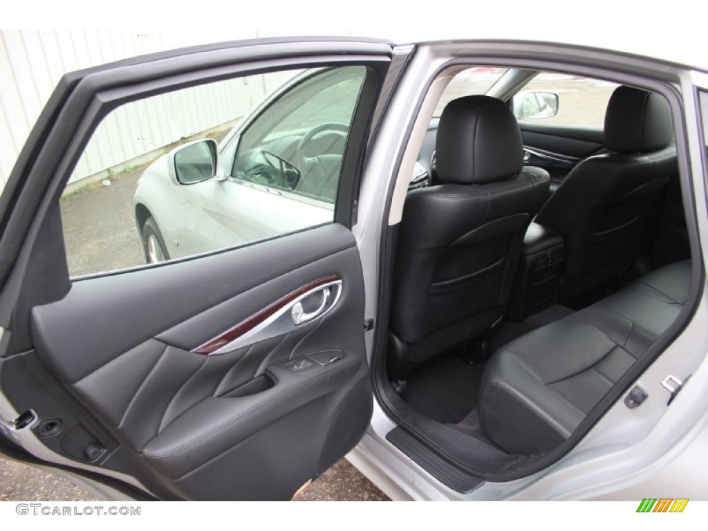2014 Q70 3.7 AWD - Liquid Platinum / Graphite photo #14