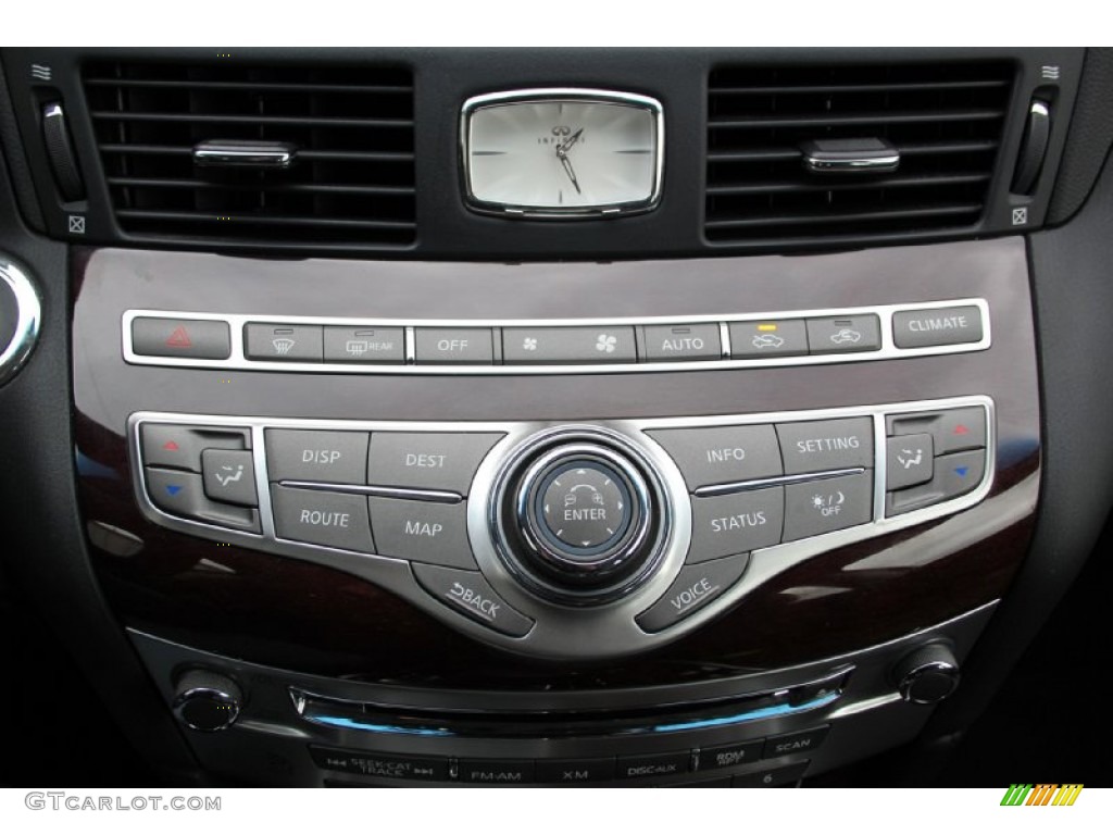 2014 Infiniti Q70 3.7 AWD Controls Photo #103218867