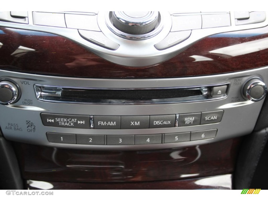 2014 Infiniti Q70 3.7 AWD Controls Photo #103218886