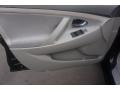 Black - Camry LE Photo No. 20