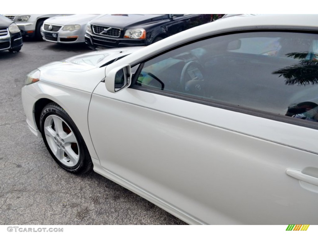 2004 Solara SE Sport V6 Coupe - Arctic Frost Pearl / Dark Stone Gray photo #40