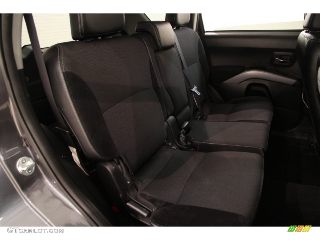 2011 Outlander SE - Graphite Gray Pearl / Black photo #11