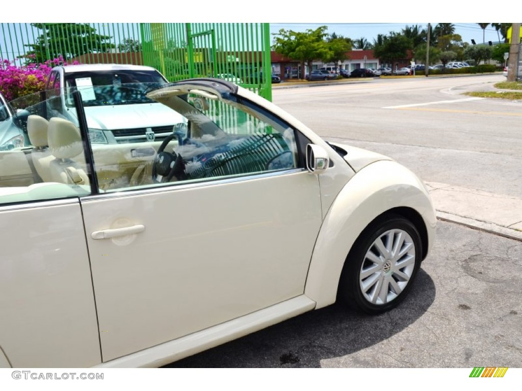 2008 New Beetle SE Convertible - Harvest Moon Beige / Cream Beige photo #10