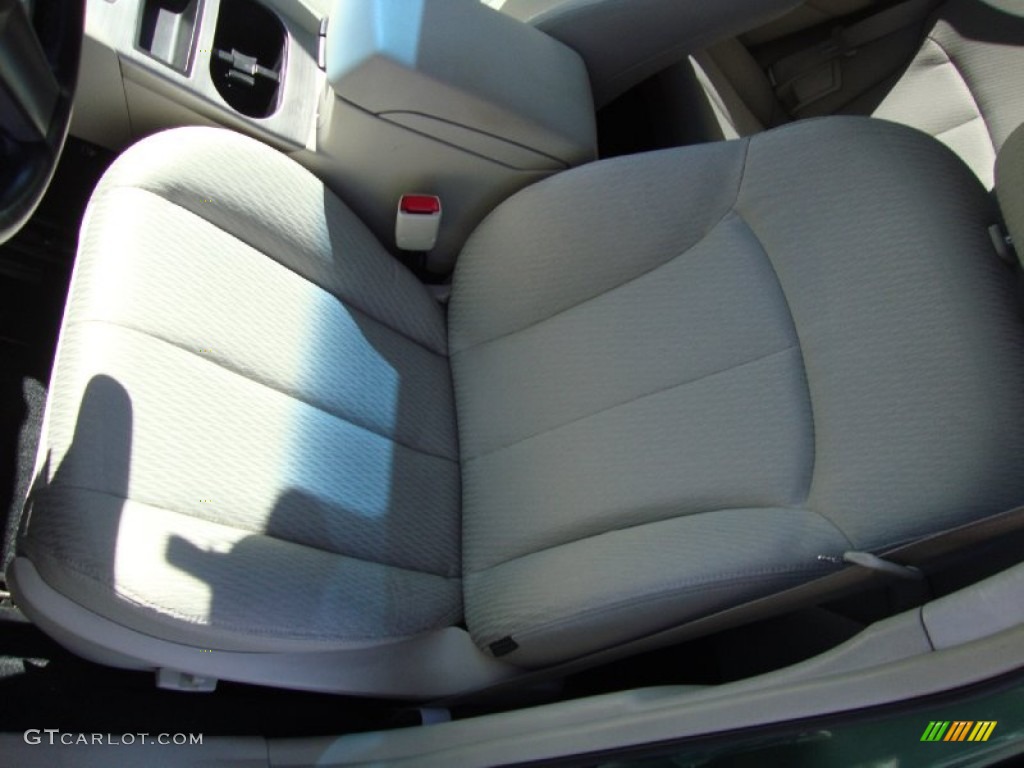 2011 Outback 2.5i Premium Wagon - Cypress Green Pearl / Warm Ivory photo #19