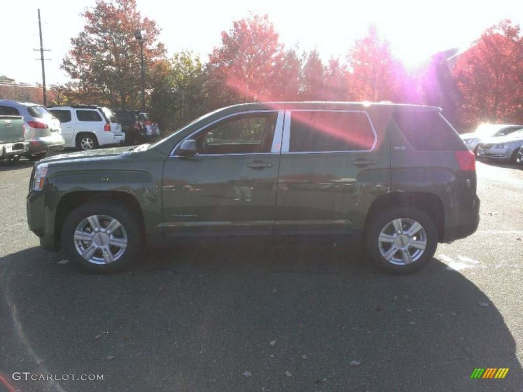 2015 Terrain SLE - Cypress Green Metallic / Jet Black photo #3