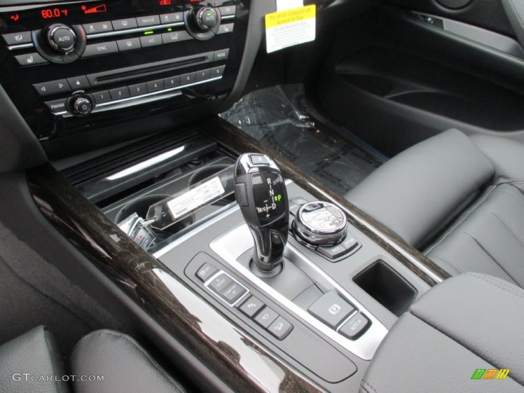 2015 BMW X5 xDrive50i Transmission Photos