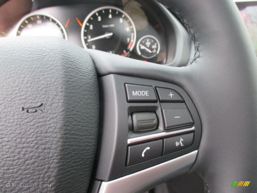 2015 BMW X5 xDrive50i Controls Photos