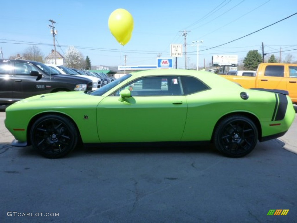 2015 Challenger R/T Scat Pack - Sublime Green Pearl / Black photo #2
