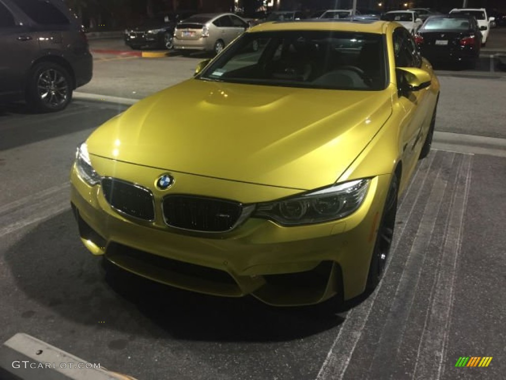 2015 M4 Coupe - Austin Yellow Metallic / Black photo #3