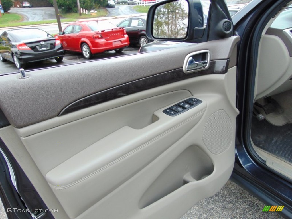 2012 Grand Cherokee Laredo 4x4 - Maximum Steel Metallic / Dark Graystone/Medium Graystone photo #14