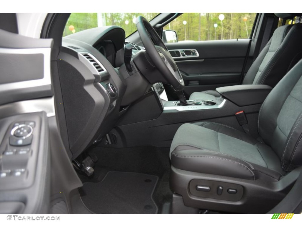 2015 Explorer XLT - White Platinum / Charcoal Black photo #7