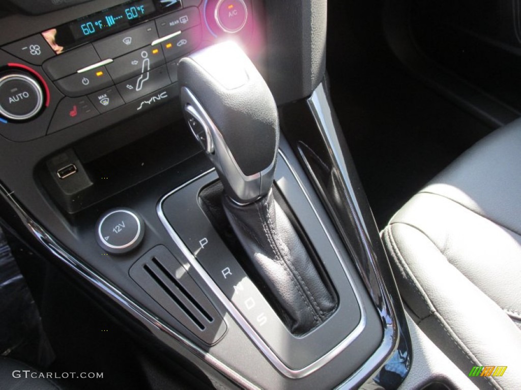 2015 Focus Titanium Hatchback - White Platinum / Charcoal Black photo #29